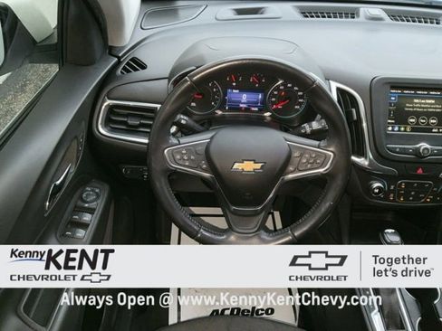 Used 2019 Chevrolet Equinox LT w/ Driver Convenience Package image 18