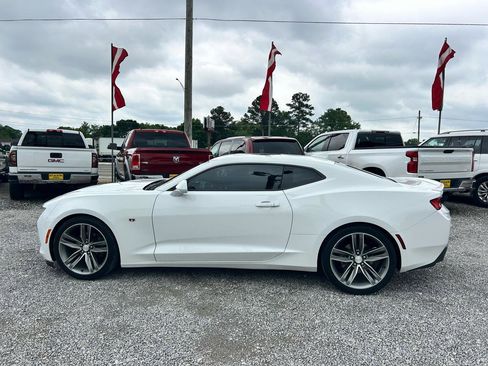 Used 2016 Chevrolet Camaro LT RWD image 18