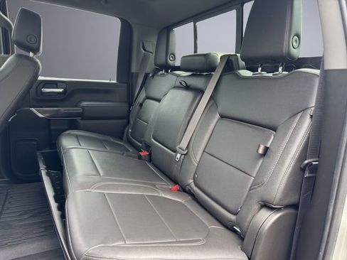 Used 2022 GMC Sierra 2500 SLT w/ SLT Premium Package AWD/4WD image 17