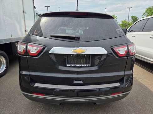 Used 2017 Chevrolet Traverse LT FWD image 8