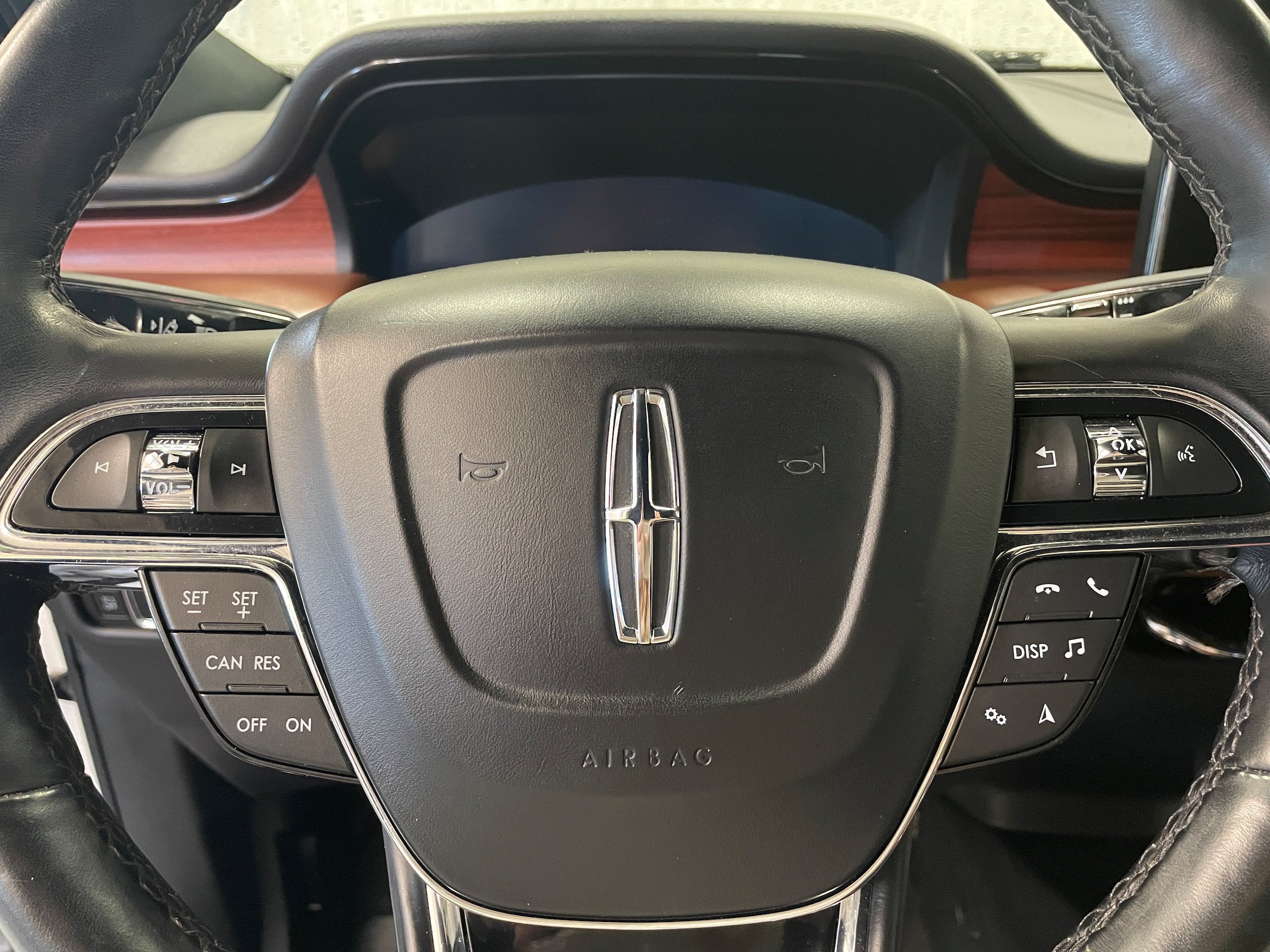 Used 2023 Lincoln Nautilus Reserve AWD/4WD image 15