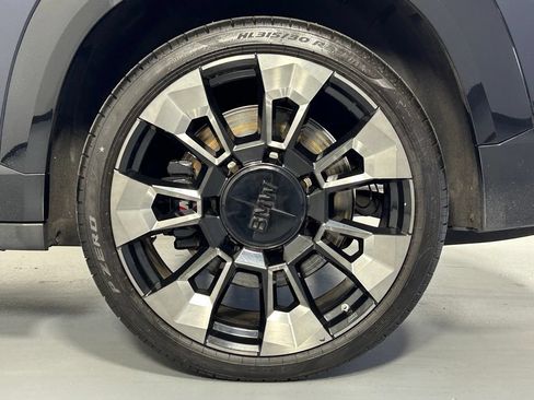 Used 2023 BMW XM AWD/4WD image 48