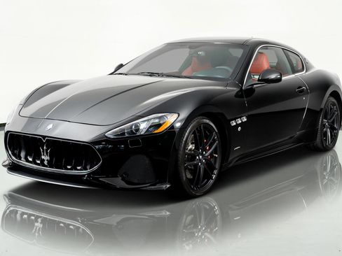 Used 2018 Maserati GranTurismo Sport image 14