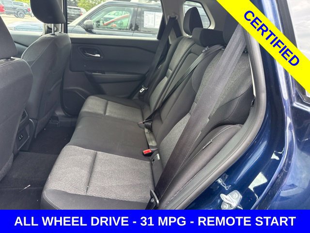 Used 2024 Nissan Rogue SV AWD/4WD image 3