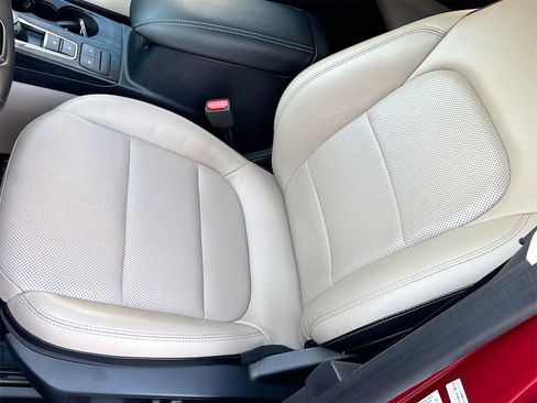 Used 2022 Ford Escape SEL image 20