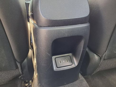 Used 2025 Hyundai Elantra SEL FWD image 25