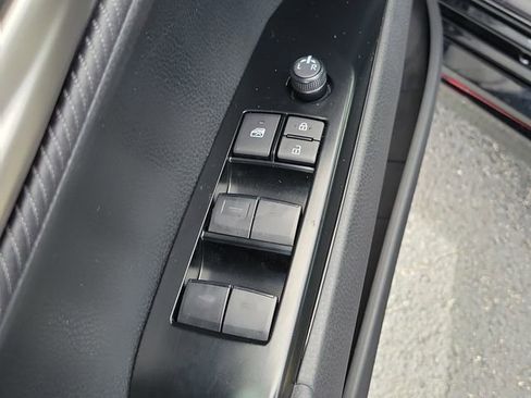 Used 2026 Toyota Camry SE w/ Multimedia Upgrade Package image 21