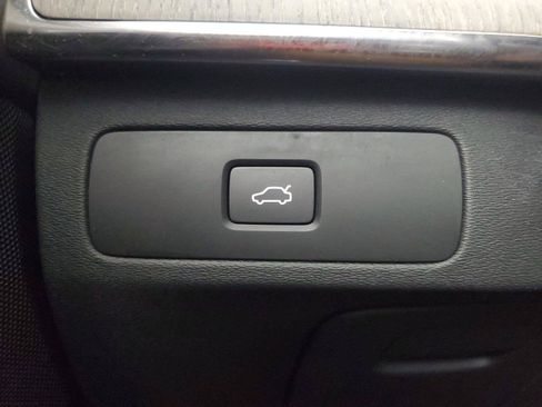 Used 2026 Volvo XC90 B6 Ultra AWD/4WD image 35