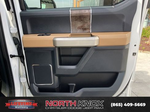 Used 2022 Ford F250 Lariat w/ Lariat Ultimate Package AWD/4WD image 24