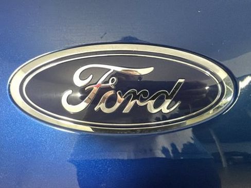 Used 2022 Ford Escape SE w/ Convenience Package FWD image 8