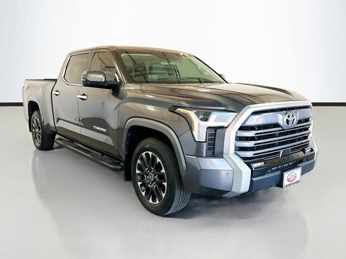 Used 2024 Toyota Tundra Limited w/ Power Package AWD/4WD image 3