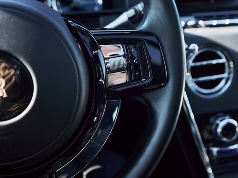 Used 2019 Rolls-Royce Cullinan image 63