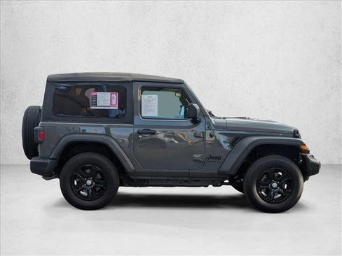 Used 2022 Jeep Wrangler Sport S image 4