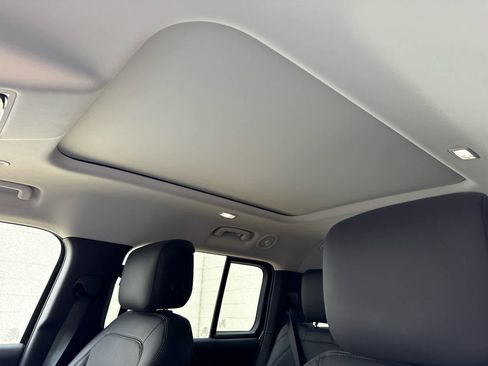 Used 2025 Land Rover Defender 130 S image 14