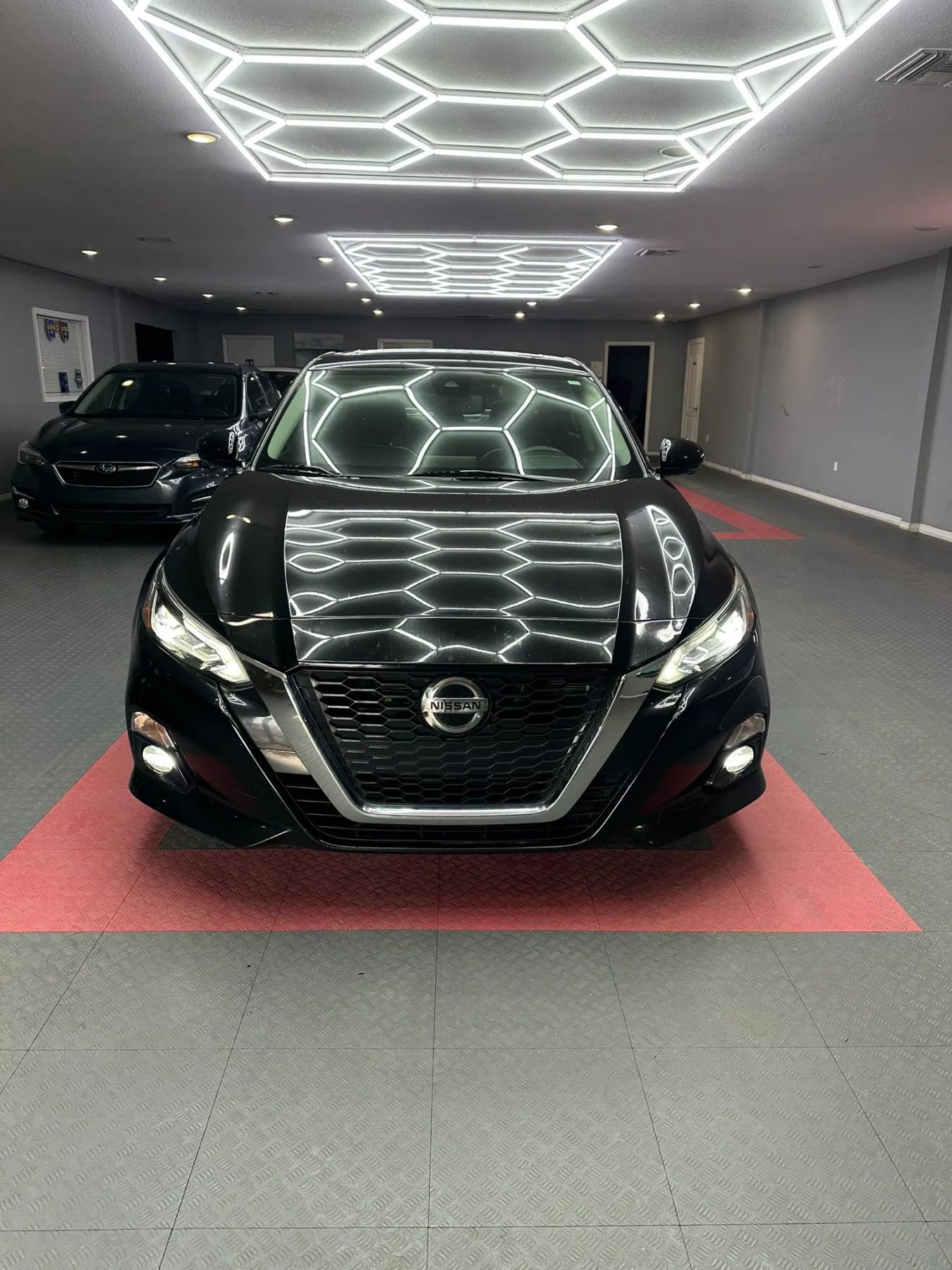 Used 2019 Nissan Altima 2.5 Platinum FWD image 8