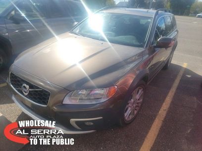 Used 2016 Volvo XC70 T5 Premier w/ Proximity Package