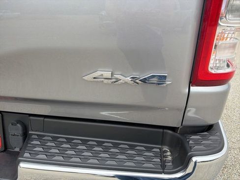 Used 2022 RAM 1500 Big Horn AWD/4WD image 25