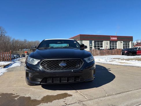 Used 2019 Ford Taurus Police Interceptor AWD w/ 2-tone Vinyl Package #1 image 18