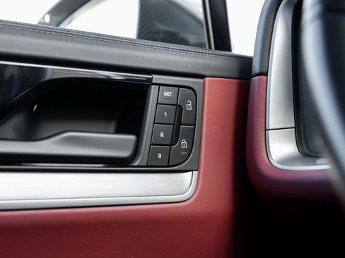 Certified 2024 Porsche Cayenne Turbo GT image 19