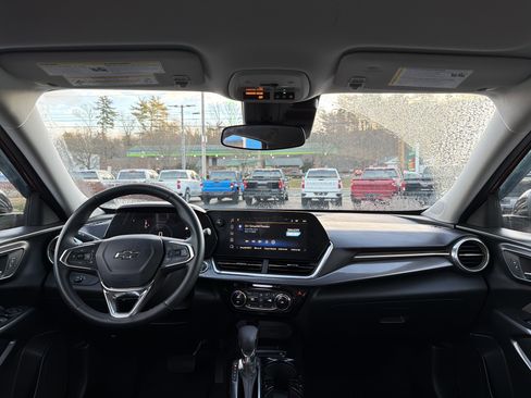 Certified 2024 Chevrolet Trax ACTIV w/ Driver Confidence Package image 13