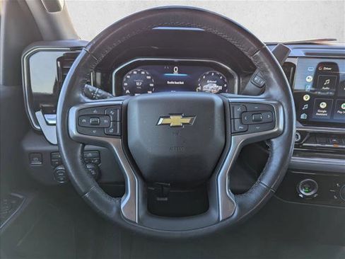 Used 2022 Chevrolet Silverado 1500 LT AWD/4WD image 13
