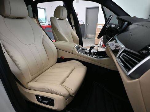 Used 2019 BMW X5 xDrive40i w/ Convenience Package AWD/4WD image 49