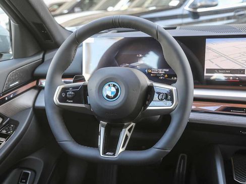 New 2026 BMW i5 eDrive40 w/ M Sport Package image 12