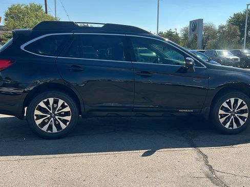 Used 2017 Subaru Outback 2.5i Limited AWD/4WD image 4