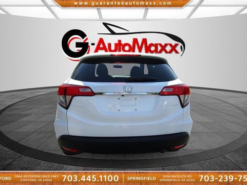 Used 2019 Honda HR-V LX image 6