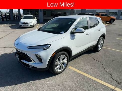 Used 2024 Buick Encore GX Preferred w/ Comfort Package FWD image 4