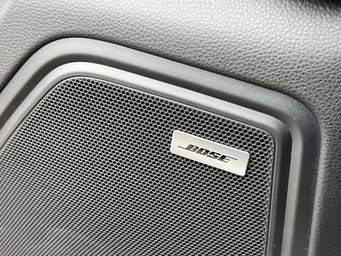 Certified 2025 Porsche Macan image 29