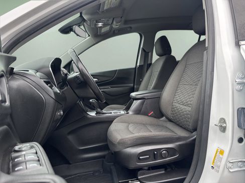 Used 2021 Chevrolet Equinox LT image 24