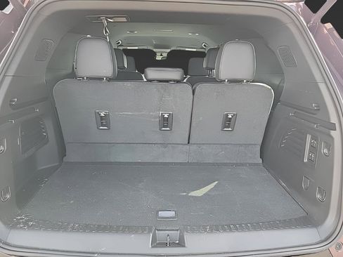 Used 2026 Chevrolet Traverse High Country image 10