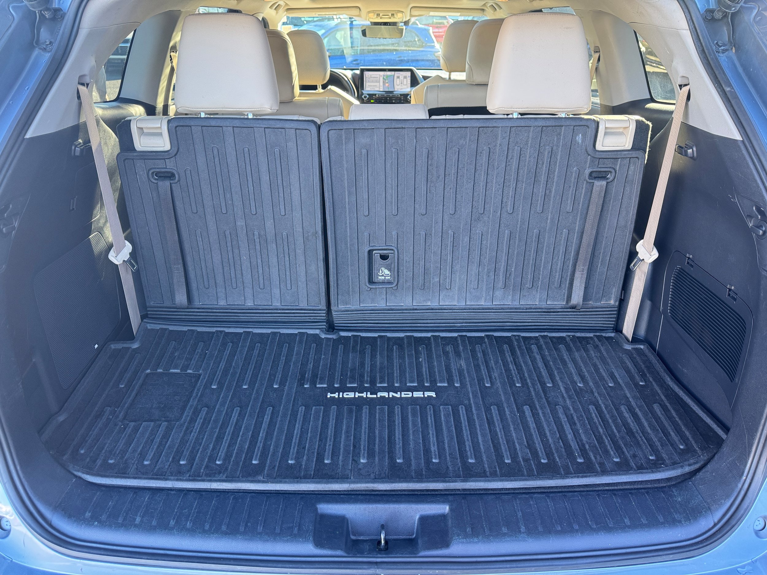 Used 2020 Toyota Highlander Platinum FWD image 14