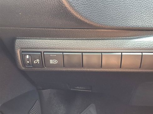Used 2024 Toyota Corolla SE FWD image 11