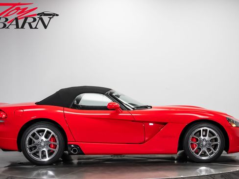 Used 2005 Dodge Viper SRT-10 RWD image 14
