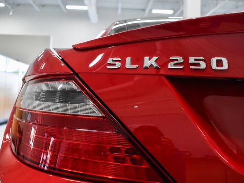 Used 2014 Mercedes-Benz SLK 250 image 12