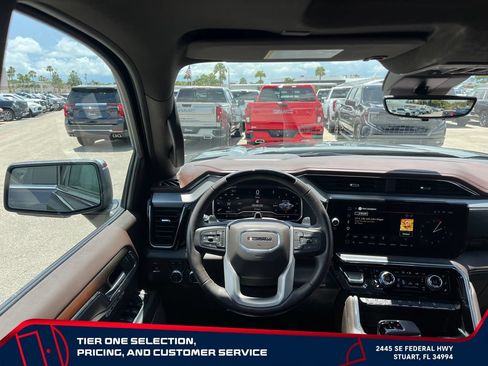 Certified 2025 GMC Sierra 1500 Denali AWD/4WD image 12
