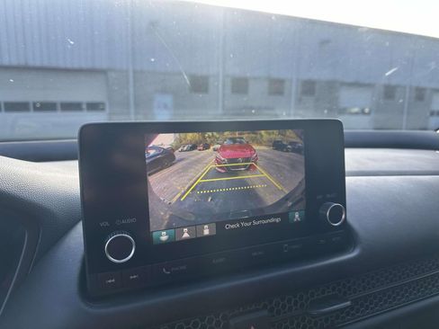 Used 2023 Honda HR-V Sport image 18