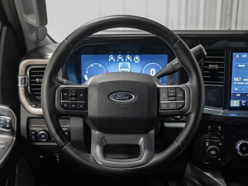 Used 2025 Ford F250 Lariat AWD/4WD image 16