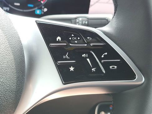 Certified 2025 Mercedes-Benz GLB 250 4MATIC image 20