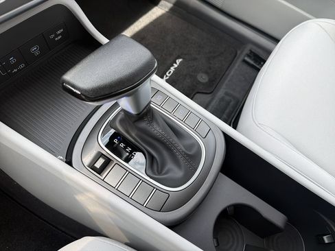 New 2026 Hyundai Kona SE FWD image 32