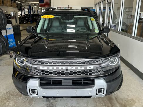 Used 2025 Ford Bronco Sport Badlands w/ Badlands Tech Package image 3