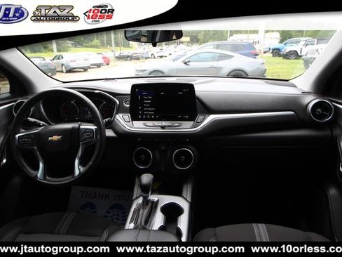 Used 2023 Chevrolet Blazer LT FWD image 17