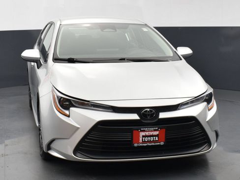 Used 2024 Toyota Corolla LE FWD image 7