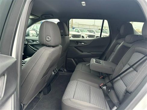 New 2026 Chevrolet Equinox LT w/ Safety and Technology Package image 4