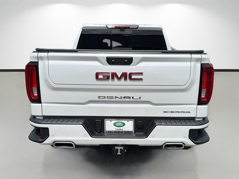 Used 2025 GMC Sierra 1500 Denali w/ Technology Package AWD/4WD image 4
