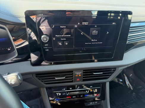 Certified 2025 Volkswagen Jetta S FWD image 12