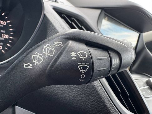 Used 2019 Ford Escape SEL AWD/4WD image 12