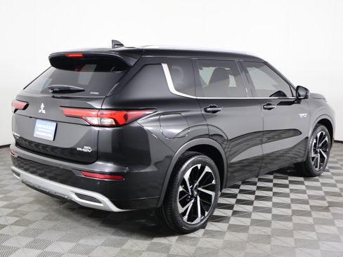 Used 2024 Mitsubishi Outlander SEL image 6